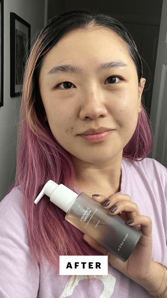 Han after applying the Haruharu Wonder Black Rice Moisture Cleansing Oil